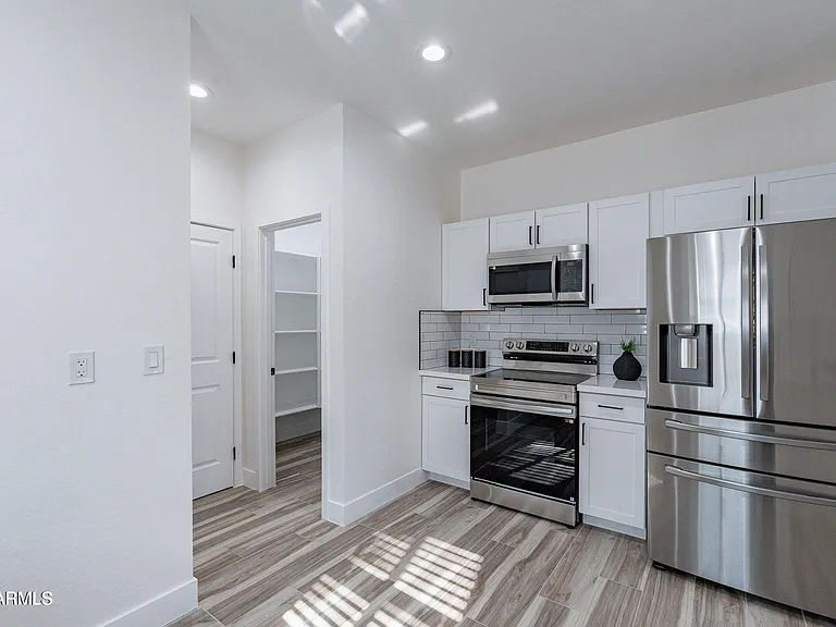 4815 S 28th St #2 — Photo 3