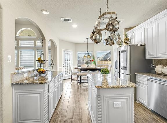 3rd image of 6125 Plum Orchard Trl