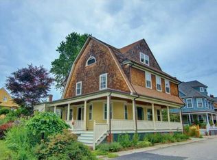 11 Kensington Rd, Cranston, RI 02905