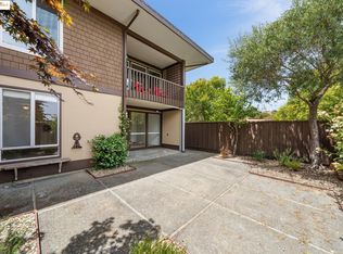 3 Forest Ln, San Rafael, CA 94903