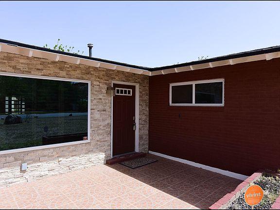 3rd image of 705 Green Cove Dr