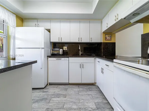 9780 Marina Blvd APT 424, Boca Raton, FL 33428