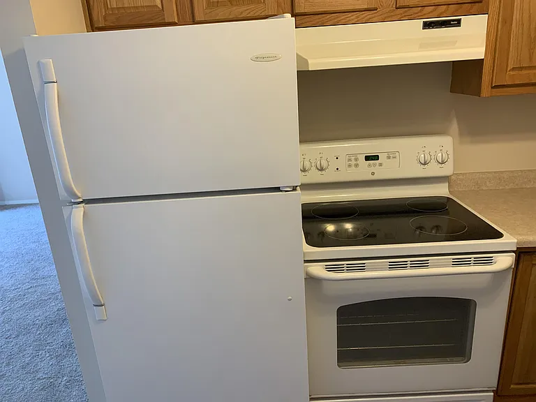 601 E Main St #6 — Photo 6