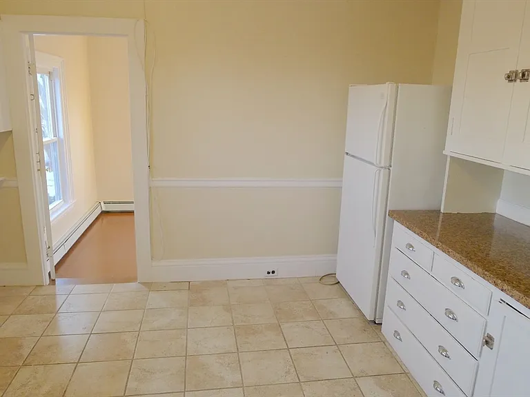 77 Hartford St #2 — Photo 9
