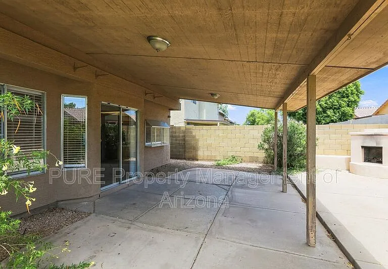 1151 N Cambridge St — Photo 22
