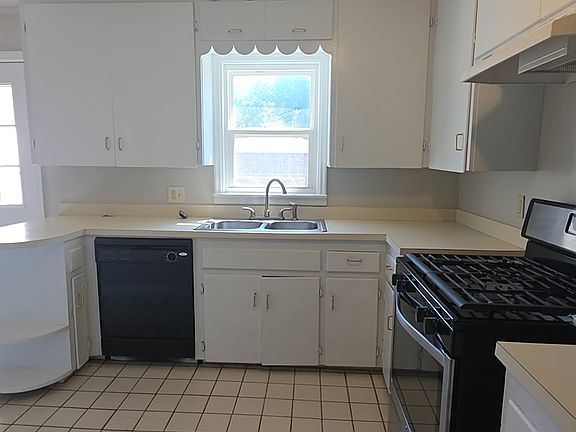 5th image of 4207 S Cincinnati Ave