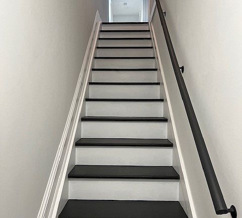 Entry stair to living area