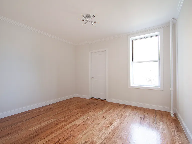 123 3rd Pl #2R — Photo 17