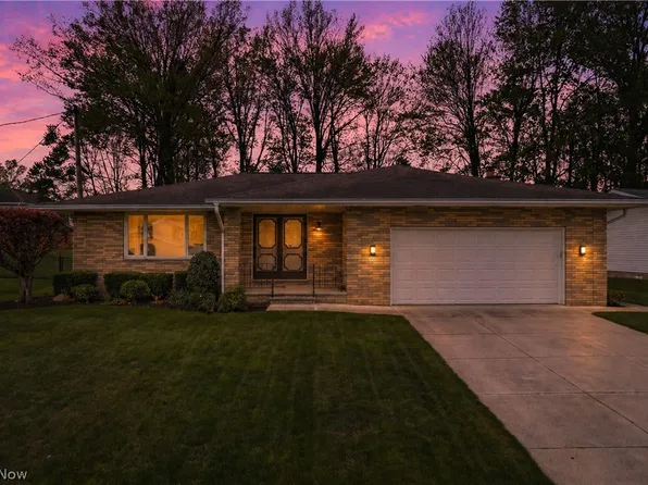 6968 Carol Dr, Independence, OH 44131