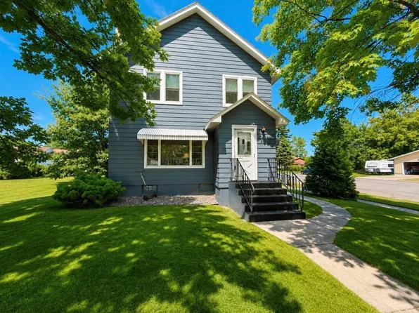 502 W 3rd Ave, Keewatin, MN 55753