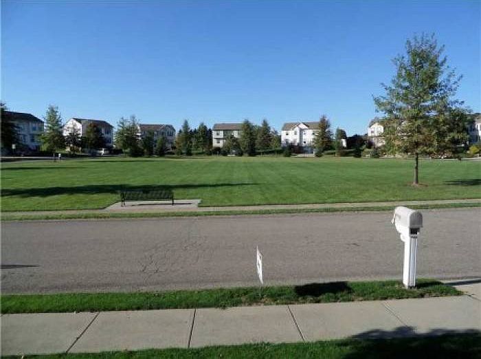 2nd image of 305 Wise Rd