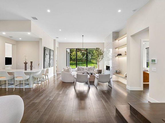 4th image of 17464 Ponte Chiasso Drive