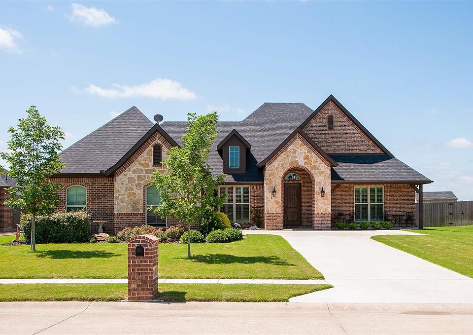 1st image of 106 Odonna Dr