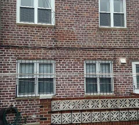 4th image of 2547 70th St