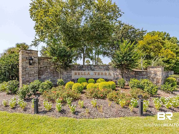 2nd image of 325 Portofino Loop