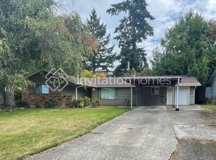 23242 28th Ave S, Seattle, WA 98198
