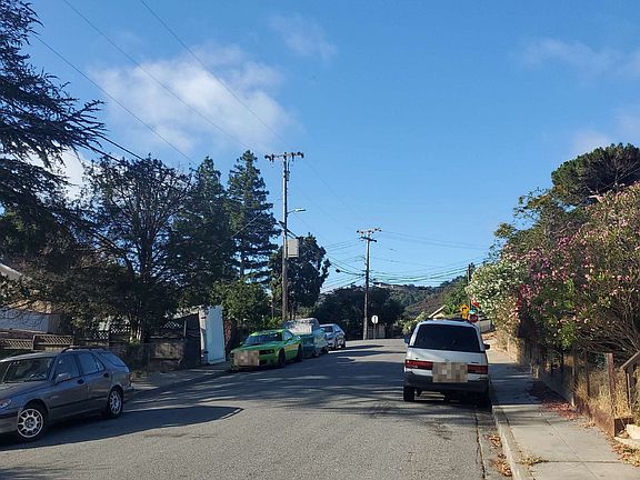 5th image of 146 Beverly Dr