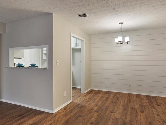 5th image of 1125 Summit North Dr NE #1125