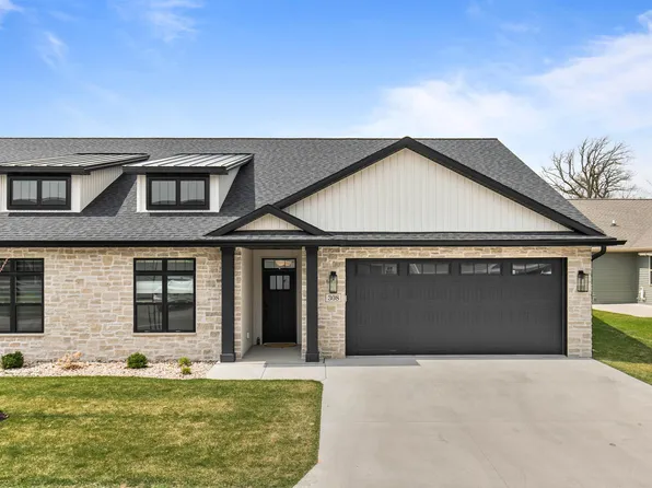 308 Oshkosh Way, Kimberly, WI 54136