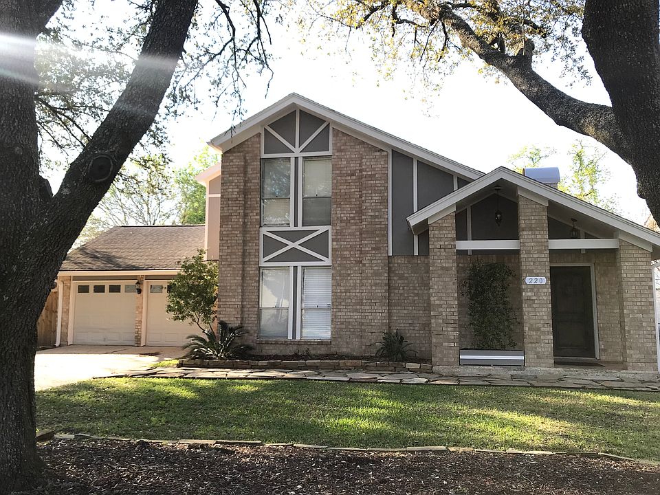 1st image of 220 E Castle Harbour Dr