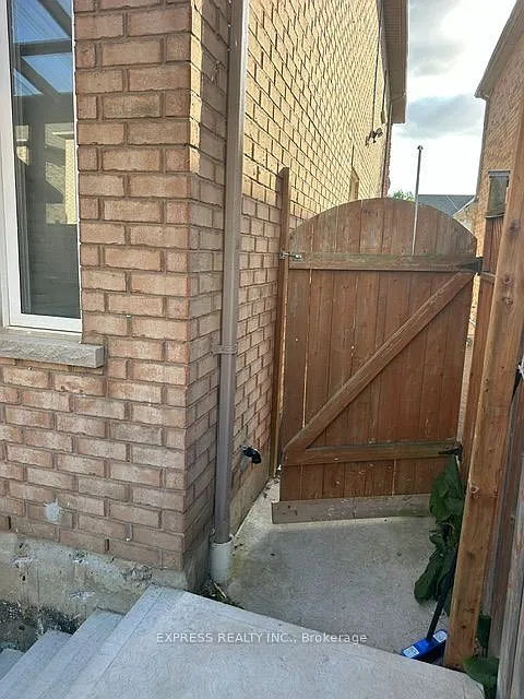 2 bed, $2,100 — Photo 3