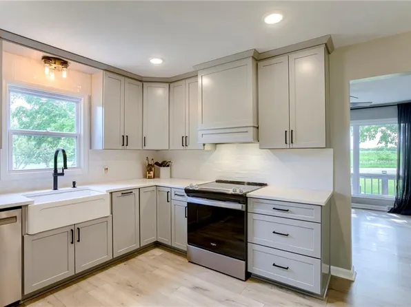 9421 County Road Jj Rd, Excelsior Springs, MO 64024