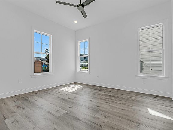 4th image of 240 Green Heron St Lot 32