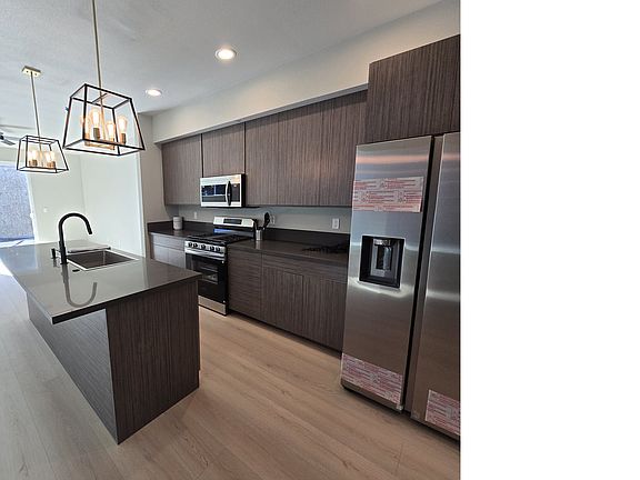 5th image of 11103 SW 43rd Ave