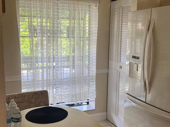 2nd image of 3340 Lucerne Park Dr #3340