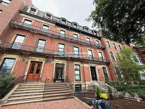 5th image of 405 Beacon St APT A