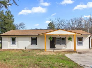 2118 Medaris Rd NW, Huntsville, AL 35810