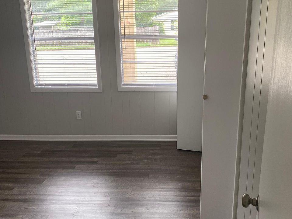 1st image of 200 Catherine St #1A