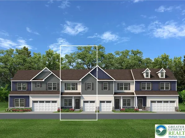 4 Lone Fox Ln #106, Easton, PA 18045