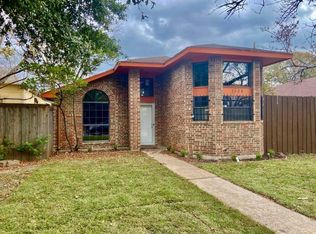 2628 Oak Bend Ln, Dallas, TX 75227
