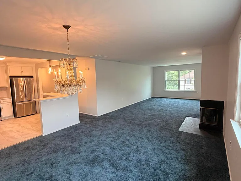 36 Racquet Rd — Photo 7