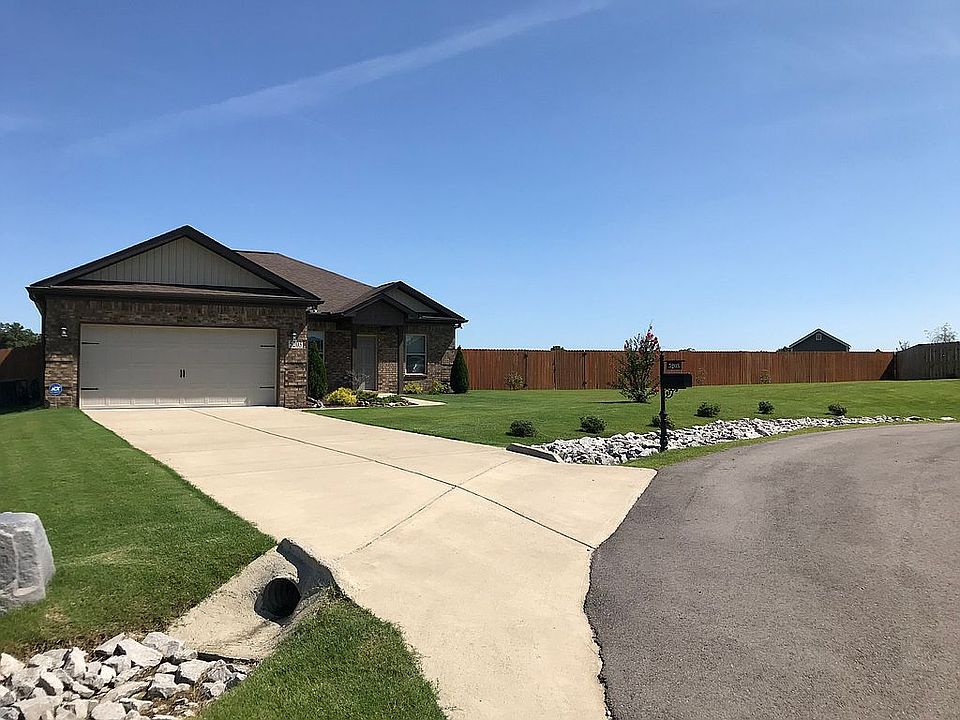 2nd image of 5203 Sierra Ct