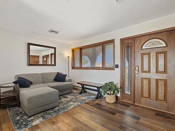 5th image of 112 Bachar Dr