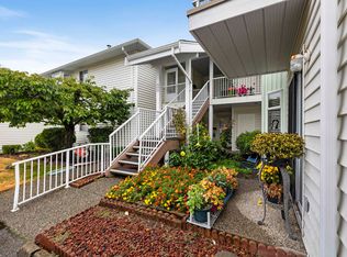 7156 121st St #213, Surrey, BC