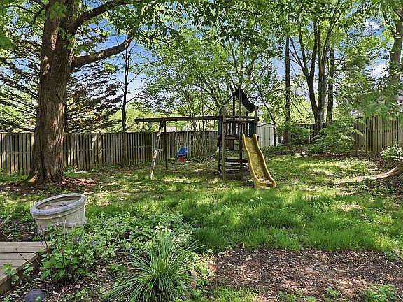 5th image of 18925 Lindenhouse Rd