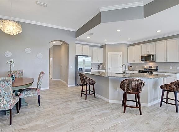 2nd image of 2141 Frangipani Circle #201