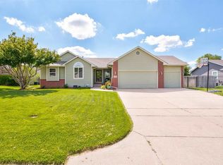 2423 N Parkdale St, Wichita, KS 67205