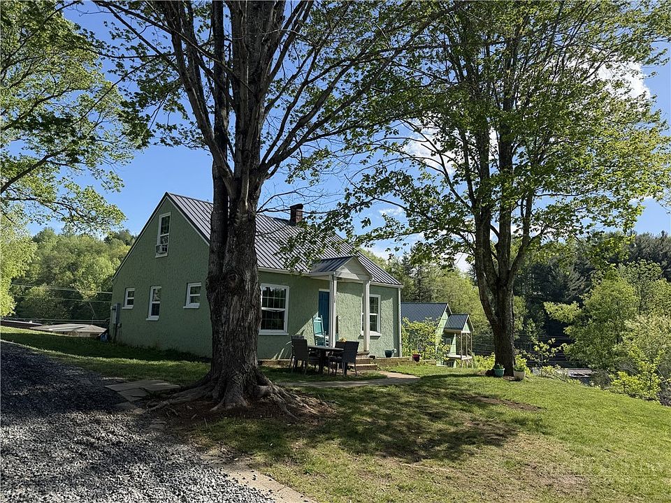1st image of 130 Bluegrass Drive