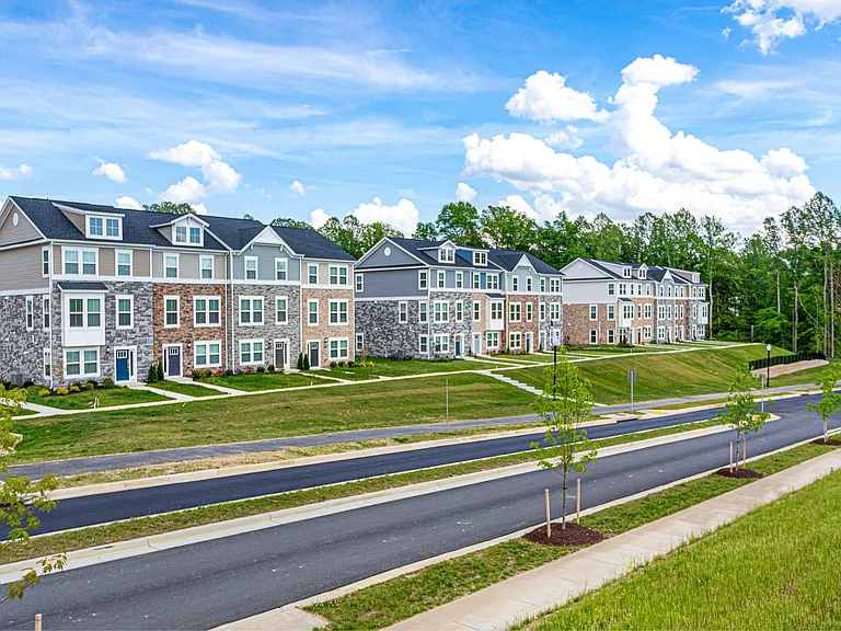Highlands EVOLV Rental Townhomes — Photo 29