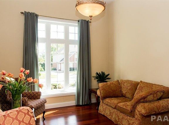 5th image of 6825 N Greenwich Pl