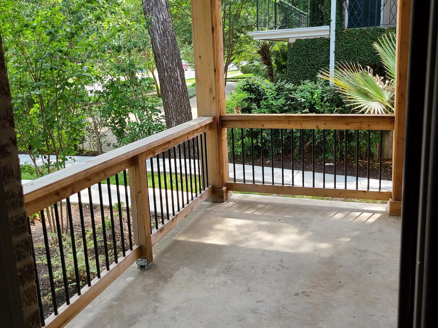 128 Katherine Ct — Photo 4
