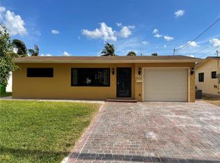 6874 NW 26th St, Sunrise, FL 33313