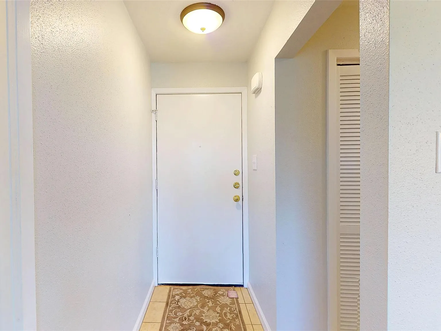 2 bed, 2.0 bath, 897 sqft, $1,650 — Photo 3