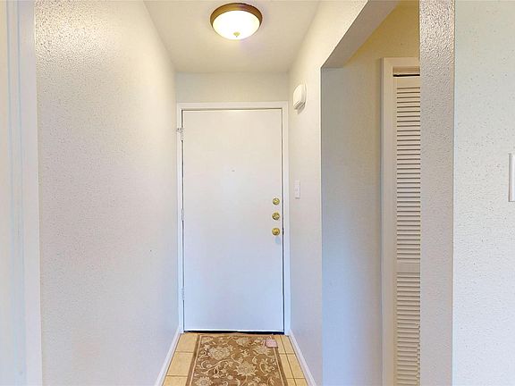 2nd image of 793 Davis Rd Unit 111