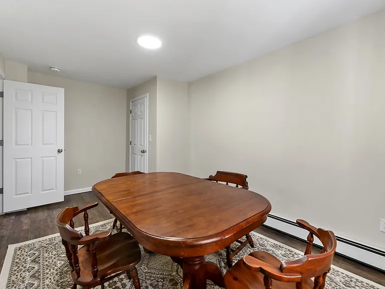 3 Golden Hill Rd #B — Photo 5