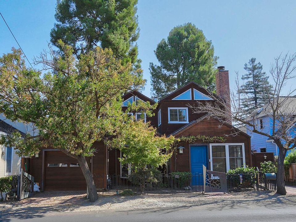 1st image of 643 Barron Ave